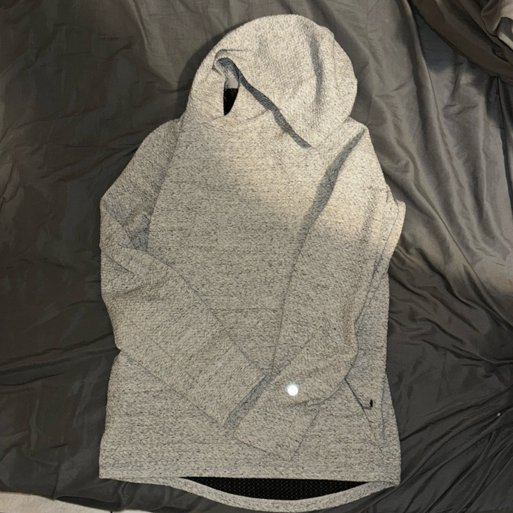 Men’s XS at ease Lululemon hoodie